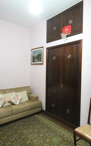 Casa à venda com 476m², 3 quartos e 3 vagasSala