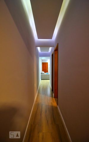 Apartamento à venda com 110m², 2 quartos e 2 vagasCorredor
