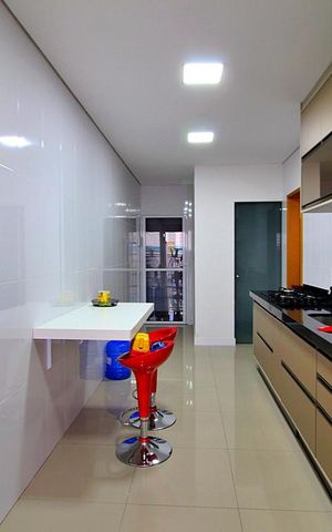 Apartamento à venda com 110m², 2 quartos e 2 vagasCozinha