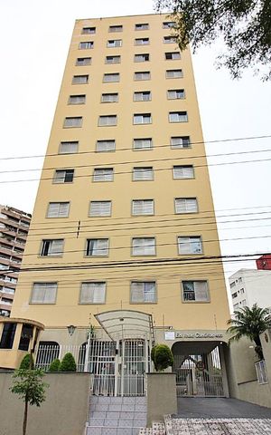 Apartamento à venda com 70m², 2 quartos e 1 vagaFachada