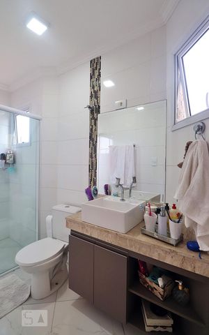 Apartamento à venda com 180m², 4 quartos e 3 vagasBanheiro da Suíte