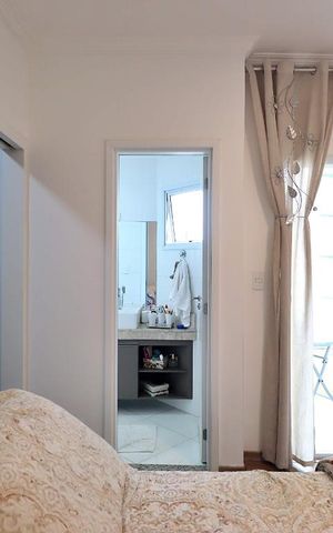 Apartamento à venda com 180m², 4 quartos e 3 vagasQuarto Suíte