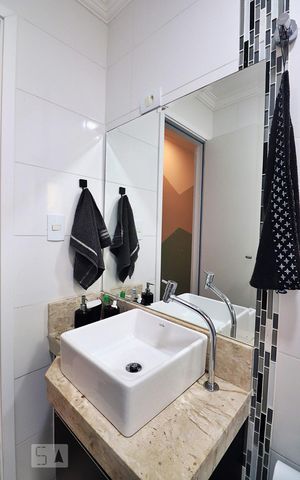 Apartamento à venda com 180m², 4 quartos e 3 vagasBanheiro Social