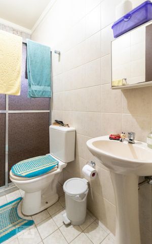 Casa de condomínio à venda com 153m², 3 quartos e 1 vaga Casa de condomínio à venda com 153m², 3 quartos e 1 vagaBanheiro 2