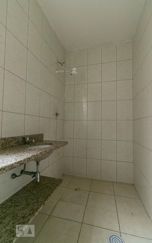 Apartamento à venda com 84m², 2 quartos e sem vagaBanheiro