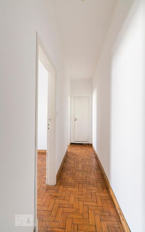 Apartamento à venda com 84m², 2 quartos e sem vagaCorredor