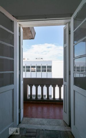 Apartamento à venda com 84m², 2 quartos e sem vagaQuarto 1 - Sacada