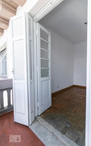 Apartamento à venda com 84m², 2 quartos e sem vagaQuarto 1 - Sacada