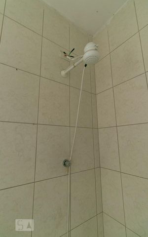 Apartamento à venda com 84m², 2 quartos e sem vagaBanheiro - Chuveiro