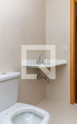Apartamento à venda com 433m², 4 quartos e 5 vagas Apartamento à venda com 433m², 4 quartos e 5 vagasBanheiro da Suíte