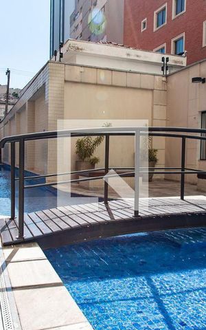 Apartamento à venda com 433m², 4 quartos e 5 vagas Apartamento à venda com 433m², 4 quartos e 5 vagasÁrea comum - Piscina
