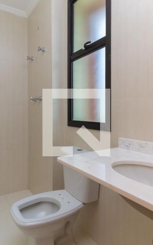 Apartamento à venda com 433m², 4 quartos e 5 vagas Apartamento à venda com 433m², 4 quartos e 5 vagasBanheiro da Suíte 2