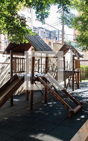 Apartamento à venda com 433m², 4 quartos e 5 vagas Apartamento à venda com 433m², 4 quartos e 5 vagasÁrea Comum - Playground