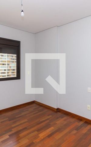 Apartamento à venda com 433m², 4 quartos e 5 vagas Apartamento à venda com 433m², 4 quartos e 5 vagasSuíte 2