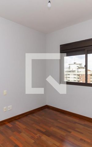 Apartamento à venda com 433m², 4 quartos e 5 vagas Apartamento à venda com 433m², 4 quartos e 5 vagasSuíte 1