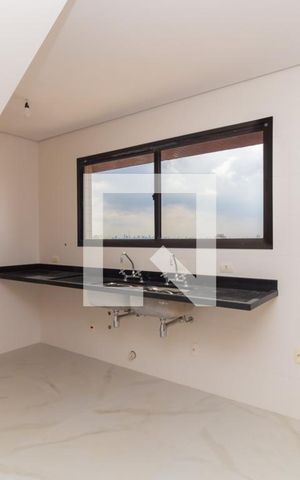 Apartamento à venda com 433m², 4 quartos e 5 vagas Apartamento à venda com 433m², 4 quartos e 5 vagasCozinha