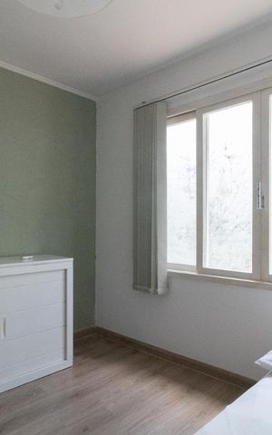 Casa à venda com 350m², 4 quartos e 4 vagas Casa à venda com 350m², 4 quartos e 4 vagasQuarto 3