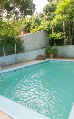 Casa à venda com 350m², 4 quartos e 4 vagas Casa à venda com 350m², 4 quartos e 4 vagasPiscina