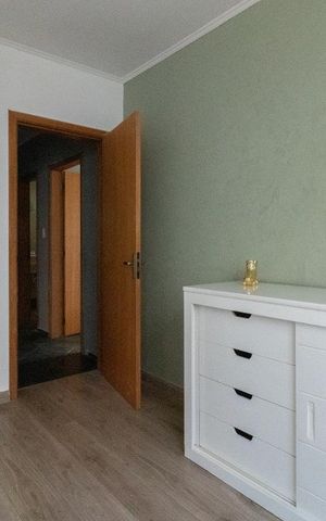 Casa à venda com 350m², 4 quartos e 4 vagas Casa à venda com 350m², 4 quartos e 4 vagasQuarto 3