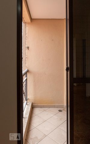 Apartamento para alugar com 34m², 1 quarto e 1 vaga Apartamento para alugar com 34m², 1 quarto e 1 vagaSacada vista do Quarto