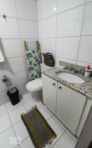 Apartamento à venda com 73m², 2 quartos e 1 vaga Apartamento à venda com 73m², 2 quartos e 1 vagaBanheiro da Suíte 2