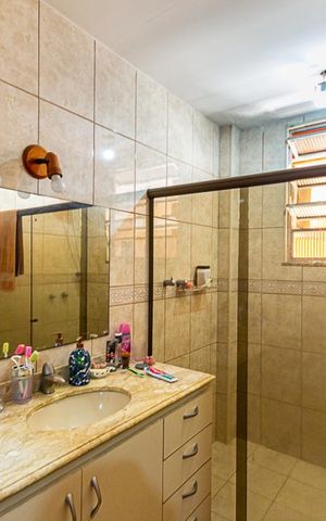 Casa à venda com 320m², 6 quartos e 2 vagas Casa à venda com 320m², 6 quartos e 2 vagasBanheiro da Suite casa 2
