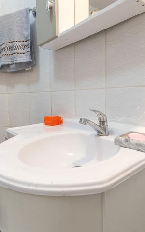 Casa à venda com 190m², 4 quartos e 8 vagas Casa à venda com 190m², 4 quartos e 8 vagasBanheiro da Suíte