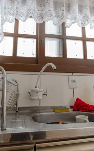 Casa à venda com 190m², 4 quartos e 8 vagas Casa à venda com 190m², 4 quartos e 8 vagasCozinha