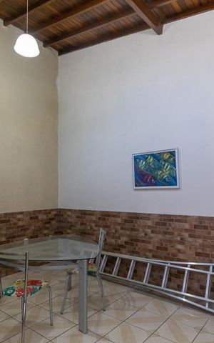 Casa à venda com 190m², 4 quartos e 8 vagas Casa à venda com 190m², 4 quartos e 8 vagasSala 2