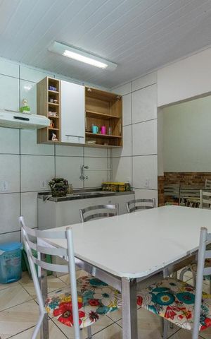 Casa à venda com 190m², 4 quartos e 8 vagas Casa à venda com 190m², 4 quartos e 8 vagasCozinha 2