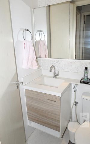 Apartamento à venda com 50m², 2 quartos e 1 vagaBanheiro Social