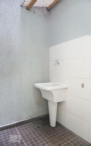 Casa de condomínio para alugar com 55m², 2 quartos e 1 vagaLavanderia