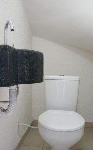Casa de condomínio para alugar com 55m², 2 quartos e 1 vagaLavabo