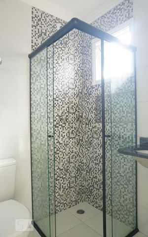 Casa de condomínio para alugar com 55m², 2 quartos e 1 vagaBanheiro da Suíte