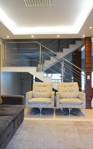 Casa à venda com 295m², 4 quartos e 4 vagasSala