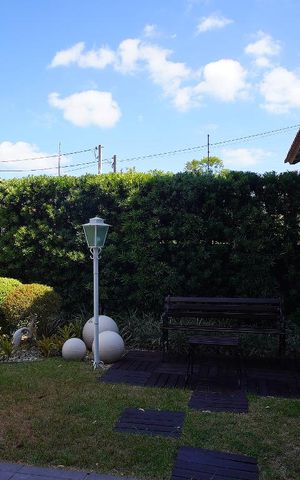 Casa à venda com 295m², 4 quartos e 4 vagasFachada da Casa