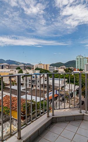 Apartamento à venda com 72m², 2 quartos e 2 vagas Apartamento à venda com 72m², 2 quartos e 2 vagasVaranda da Sala