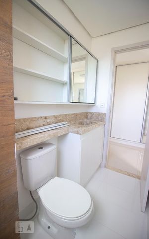 Apartamento à venda com 115m², 2 quartos e 2 vagasBanheiro da Suíte