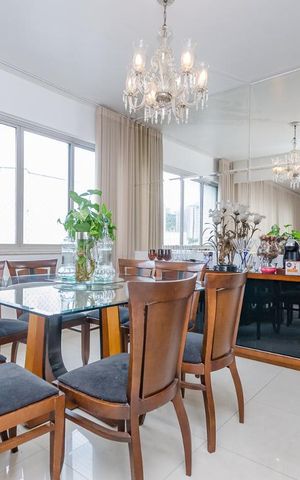 Apartamento à venda com 170m², 4 quartos e 2 vagasSala