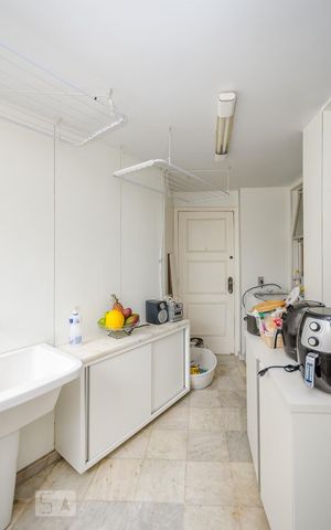 Apartamento à venda com 170m², 4 quartos e 2 vagasÁrea de Serviço