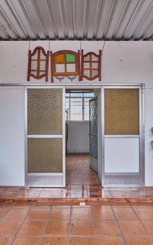 Apartamento à venda com 250m², 4 quartos e 1 vaga Apartamento à venda com 250m², 4 quartos e 1 vagaÁrea de Serviço