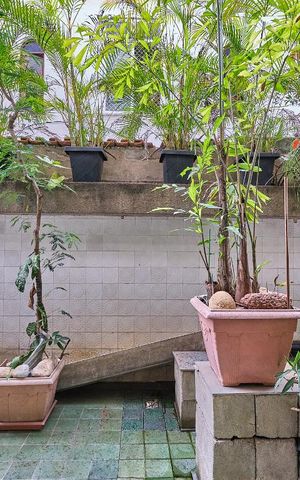Apartamento à venda com 250m², 4 quartos e 1 vaga Apartamento à venda com 250m², 4 quartos e 1 vagaJardim de Inverno