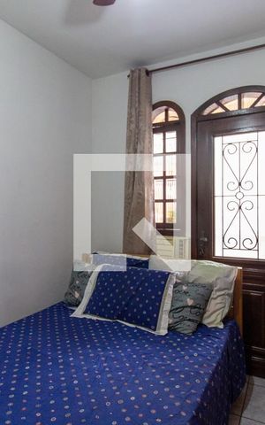 Casa à venda com 242m², 6 quartos e 1 vaga Casa à venda com 242m², 6 quartos e 1 vagaQuarto 2 2º Andar