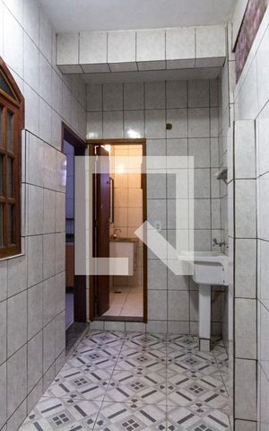 Casa à venda com 242m², 6 quartos e 1 vaga Casa à venda com 242m², 6 quartos e 1 vagaÁrea de Serviço 3º Andar