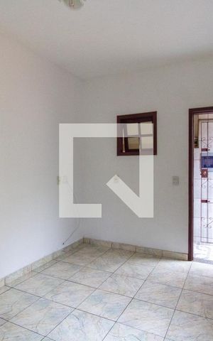 Casa à venda com 242m², 6 quartos e 1 vaga Casa à venda com 242m², 6 quartos e 1 vagaSala 3º Andar