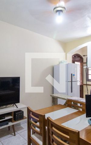 Casa à venda com 242m², 6 quartos e 1 vaga Casa à venda com 242m², 6 quartos e 1 vagaSala 2º Andar