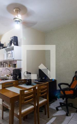 Casa à venda com 242m², 6 quartos e 1 vaga Casa à venda com 242m², 6 quartos e 1 vagaSala 2º Andar
