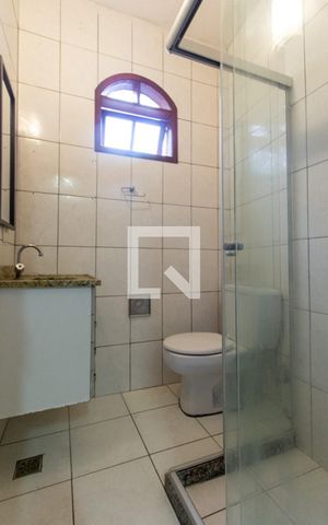 Casa à venda com 242m², 6 quartos e 1 vaga Casa à venda com 242m², 6 quartos e 1 vagaBanheiro 3º Andar
