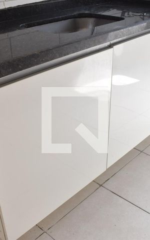 Apartamento para alugar com 48m², 2 quartos e 1 vagaCozinha - Armários