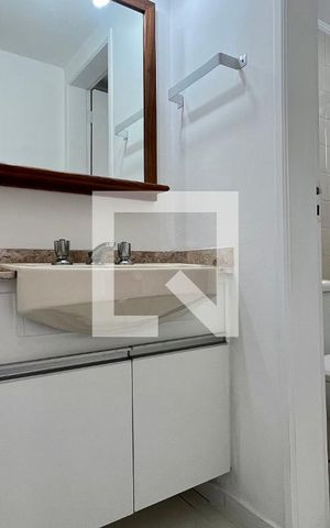 Apartamento para alugar com 40m², 1 quarto e 1 vaga Apartamento para alugar com 40m², 1 quarto e 1 vagaBanheiro da Suíte